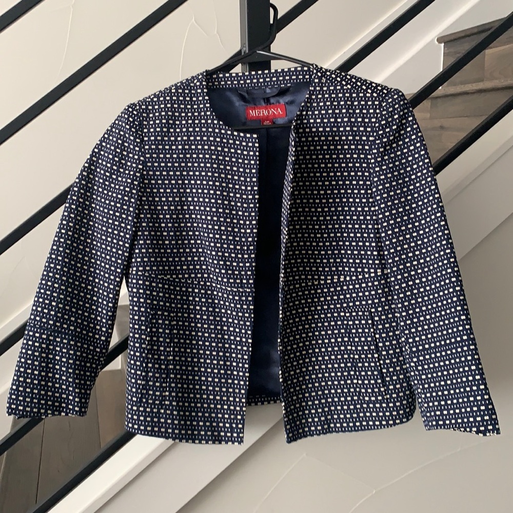 Navy patterned clipped blazer